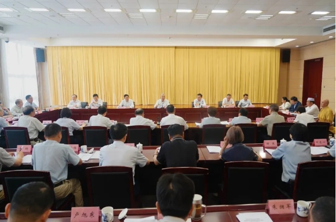 安徽邦泰控股集團董事長陳齊出席全省統一戰線紀念中國人民抗日戰爭暨世界反法西斯戰爭勝利80周年座談會 作僑界代表發言